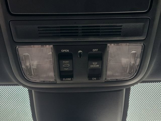 Used 2023 Honda Odyssey Sport image 25