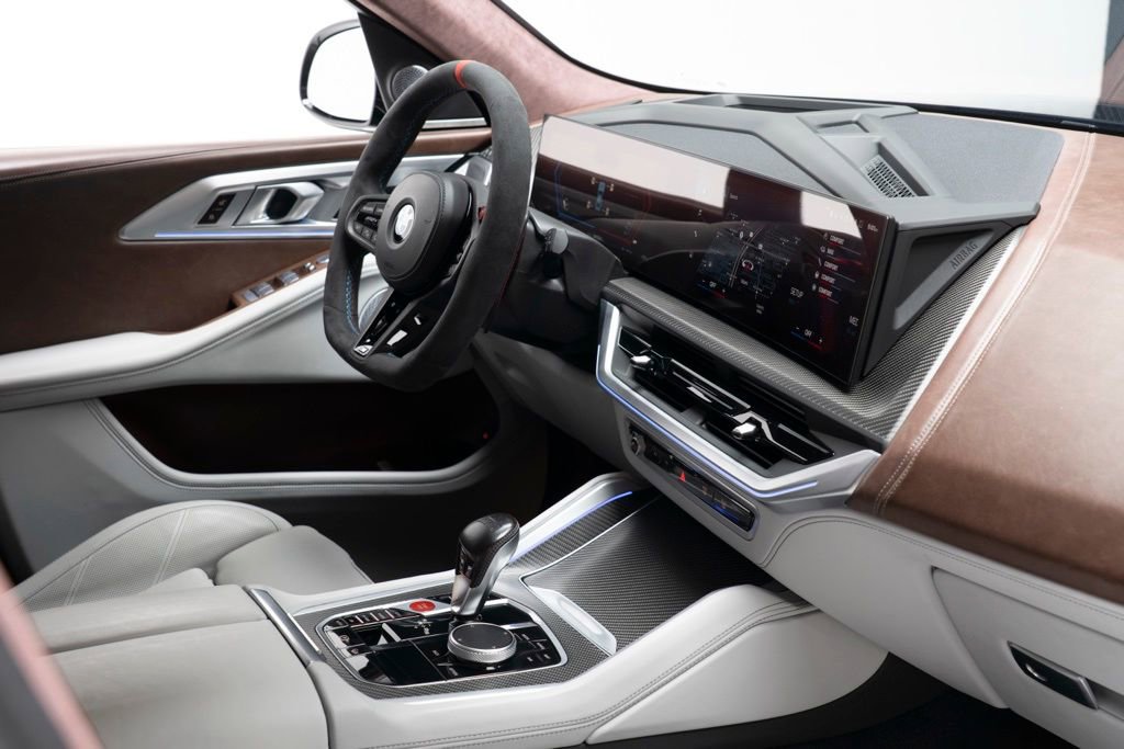 Used 2023 BMW XM image 35