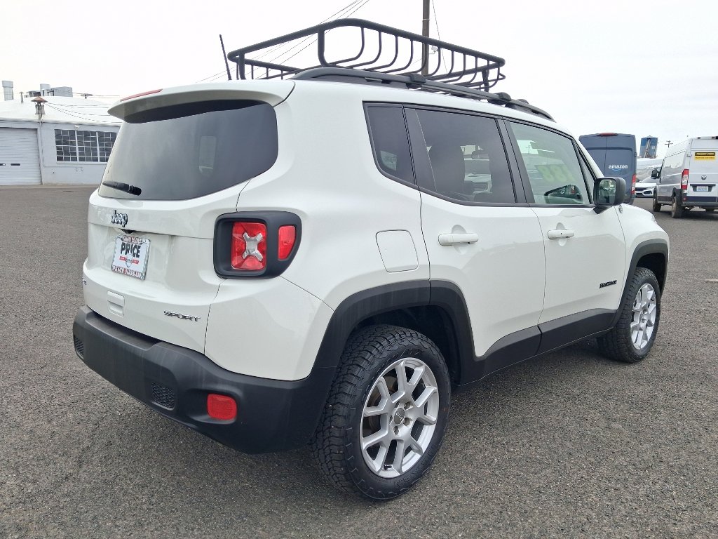 Used 2020 Jeep Renegade Sport w/ Sport Appearance Group AWD/4WD image 3