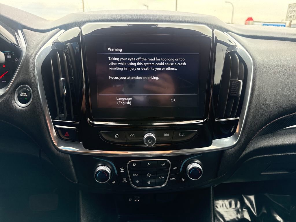 Used 2023 Chevrolet Traverse RS image 18