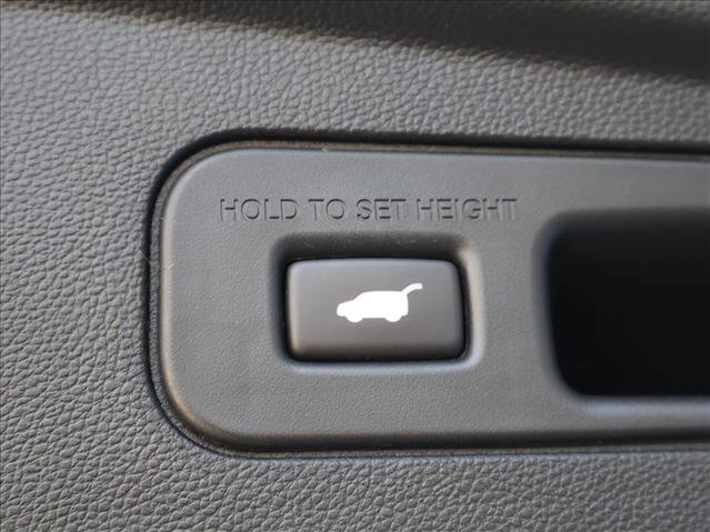 Certified 2023 Acura MDX SH-AWD w/ Technology Package image 6