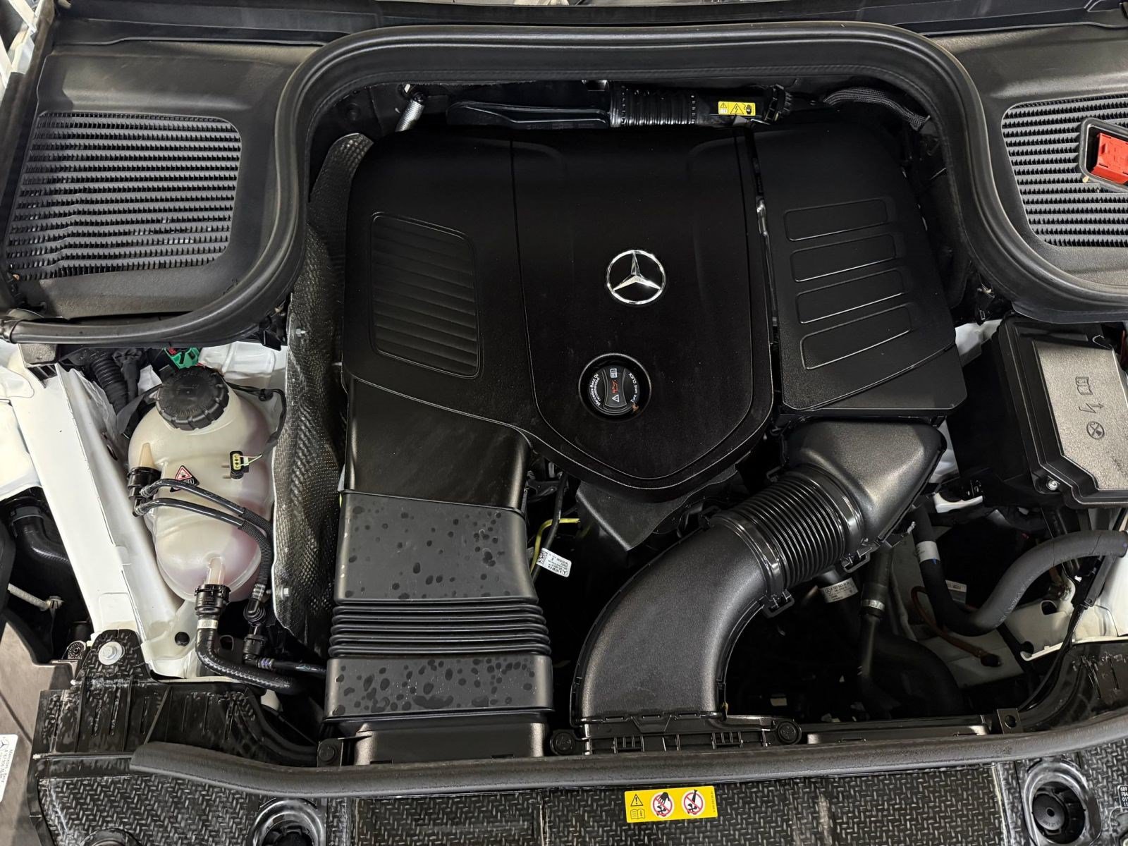 Certified 2025 Mercedes-Benz GLE 450e 4MATIC image 32