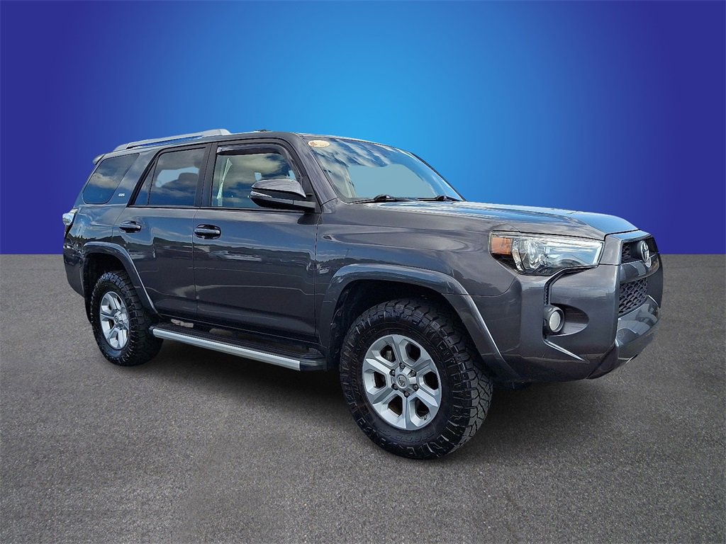 Used 2018 Toyota 4Runner TRD Off-Road image 3