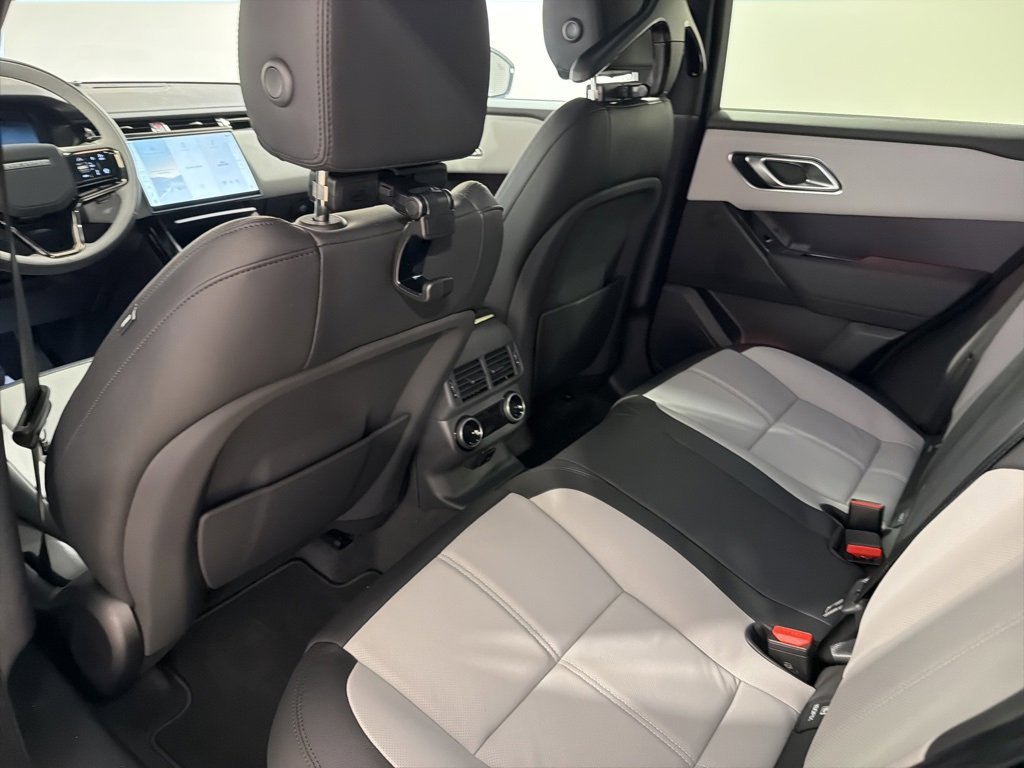 New 2026 Land Rover Range Rover Velar Dynamic SE image 21