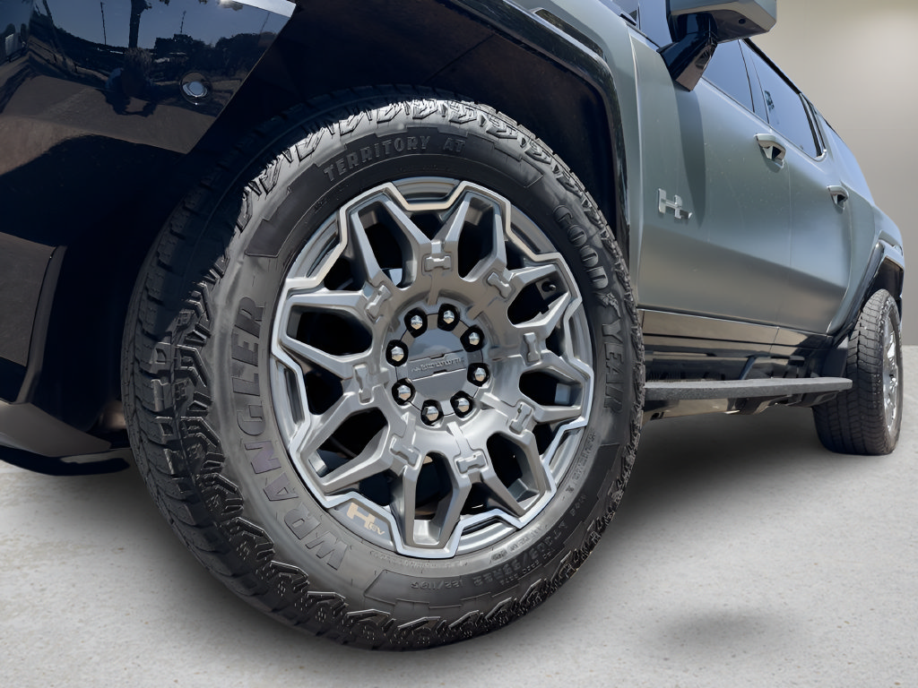 Used 2024 GMC Hummer EV 3X AWD/4WD image 26