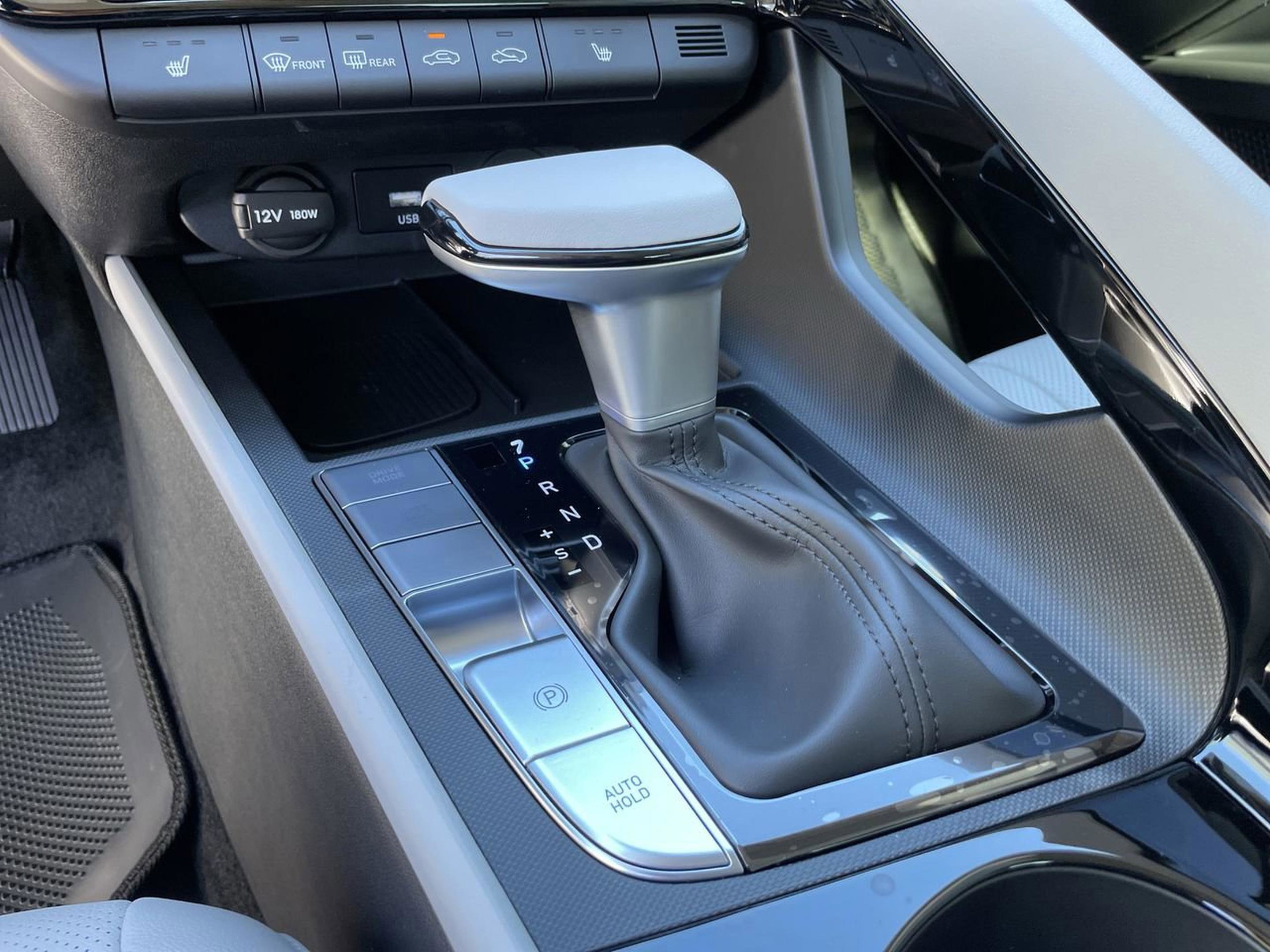 New 2026 Hyundai Elantra Limited image 13