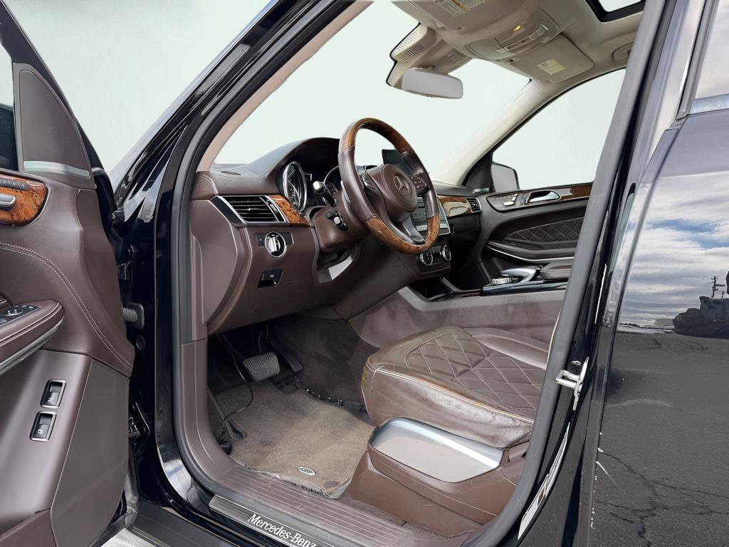 Used 2019 Mercedes-Benz GLS 550 4MATIC image 18