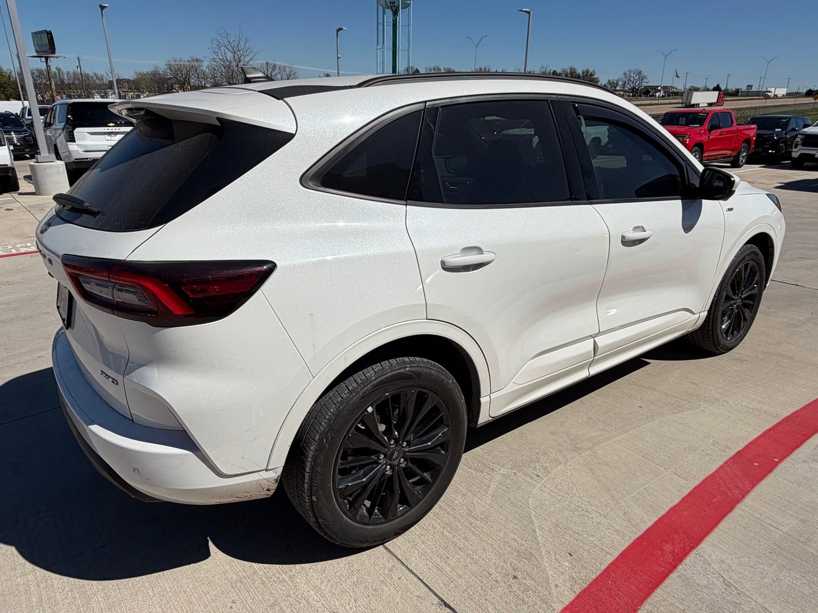 Used 2023 Ford Escape ST-Line Elite image 4