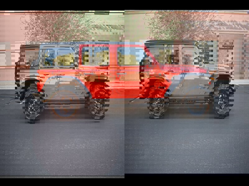 Used 2024 Jeep Wrangler Willys image 1