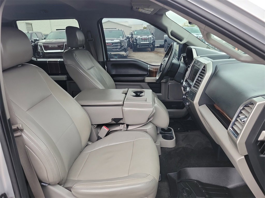 Used 2015 Ford F150 Lariat w/ Trailer Tow Package image 44