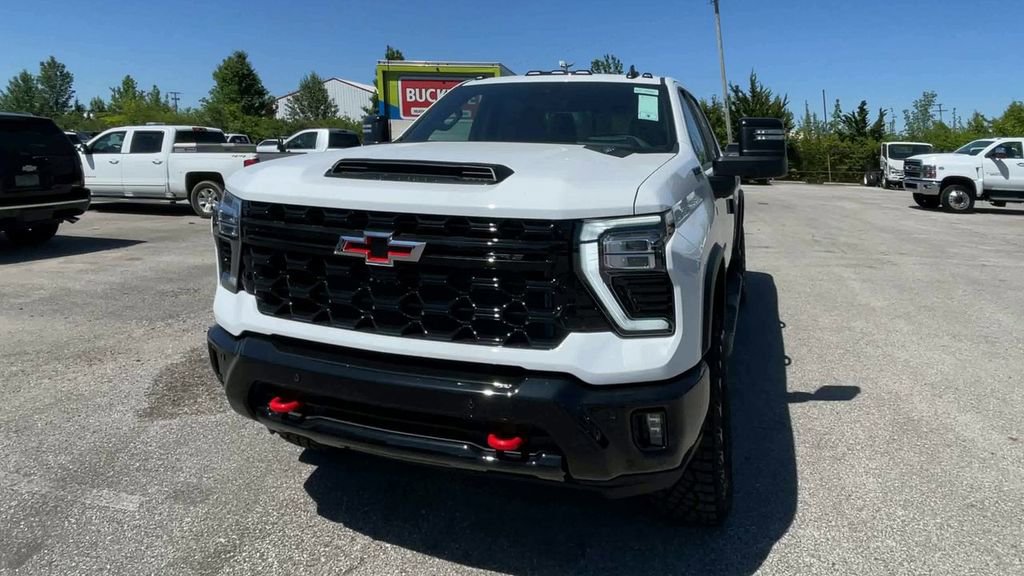 New 2026 Chevrolet Silverado 2500 ZR2 w/ LPO, Dark Essentials Package AWD/4WD image 5