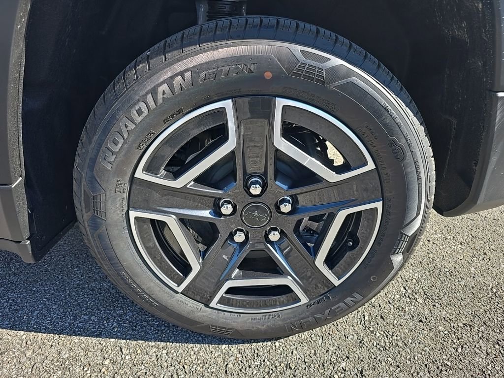 New 2026 Jeep Cherokee Laredo image 10