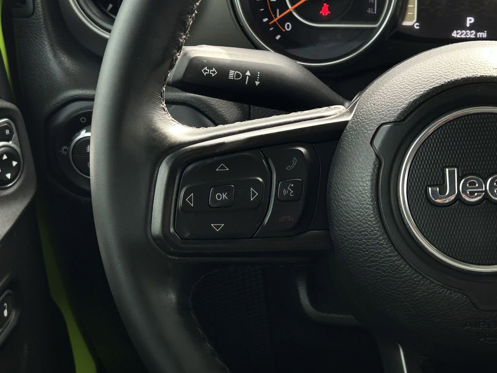 Certified 2021 Jeep Gladiator Willys image 17