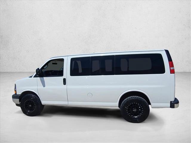 Used 2018 Chevrolet Express 2500 LT w/ LT Preferred Equipment Group RWD image 6