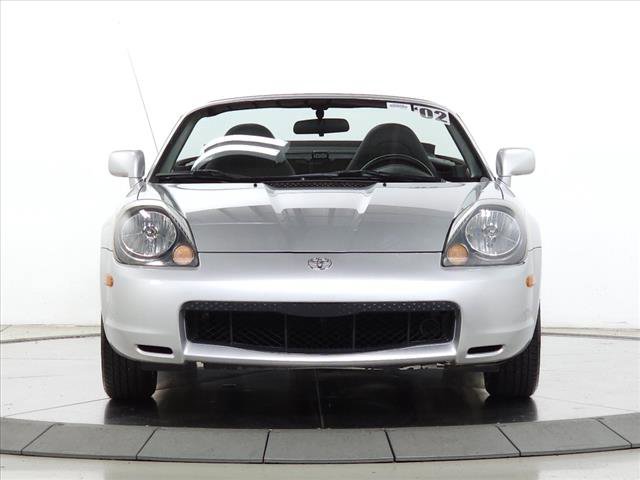 Used 2002 Toyota MR2 image 2