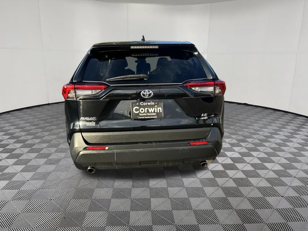Used 2023 Toyota RAV4 LE AWD/4WD image 6