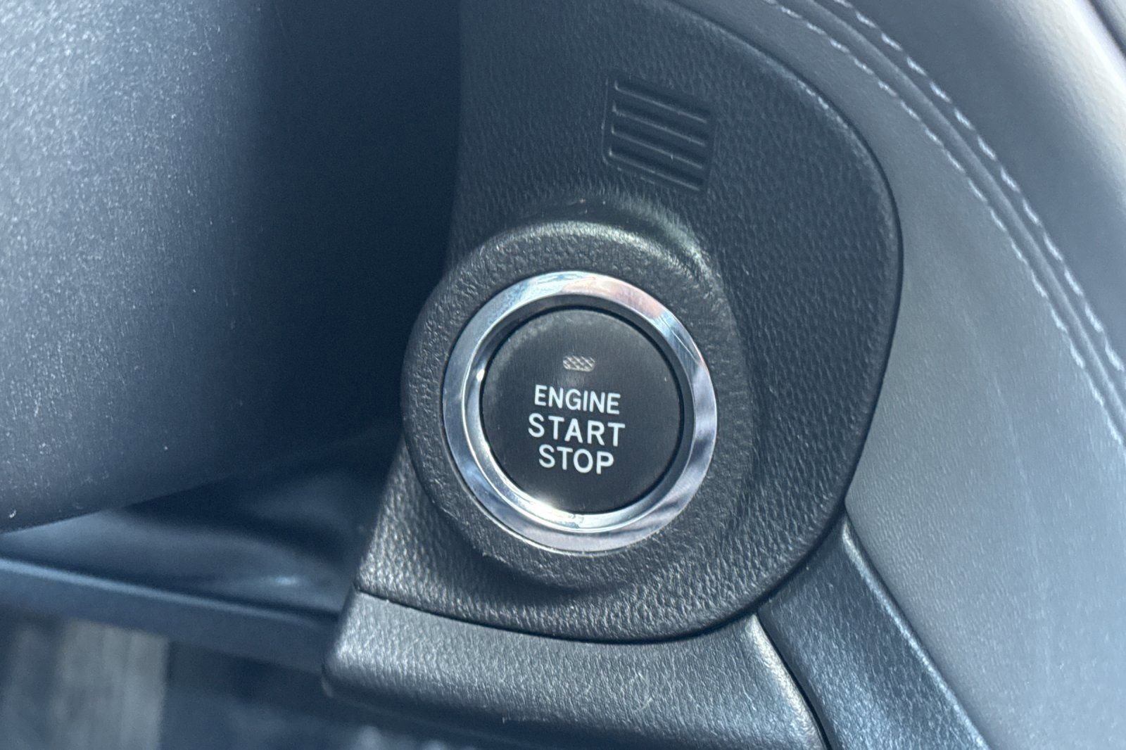 Certified 2022 Subaru Outback Onyx Edition XT AWD/4WD image 25