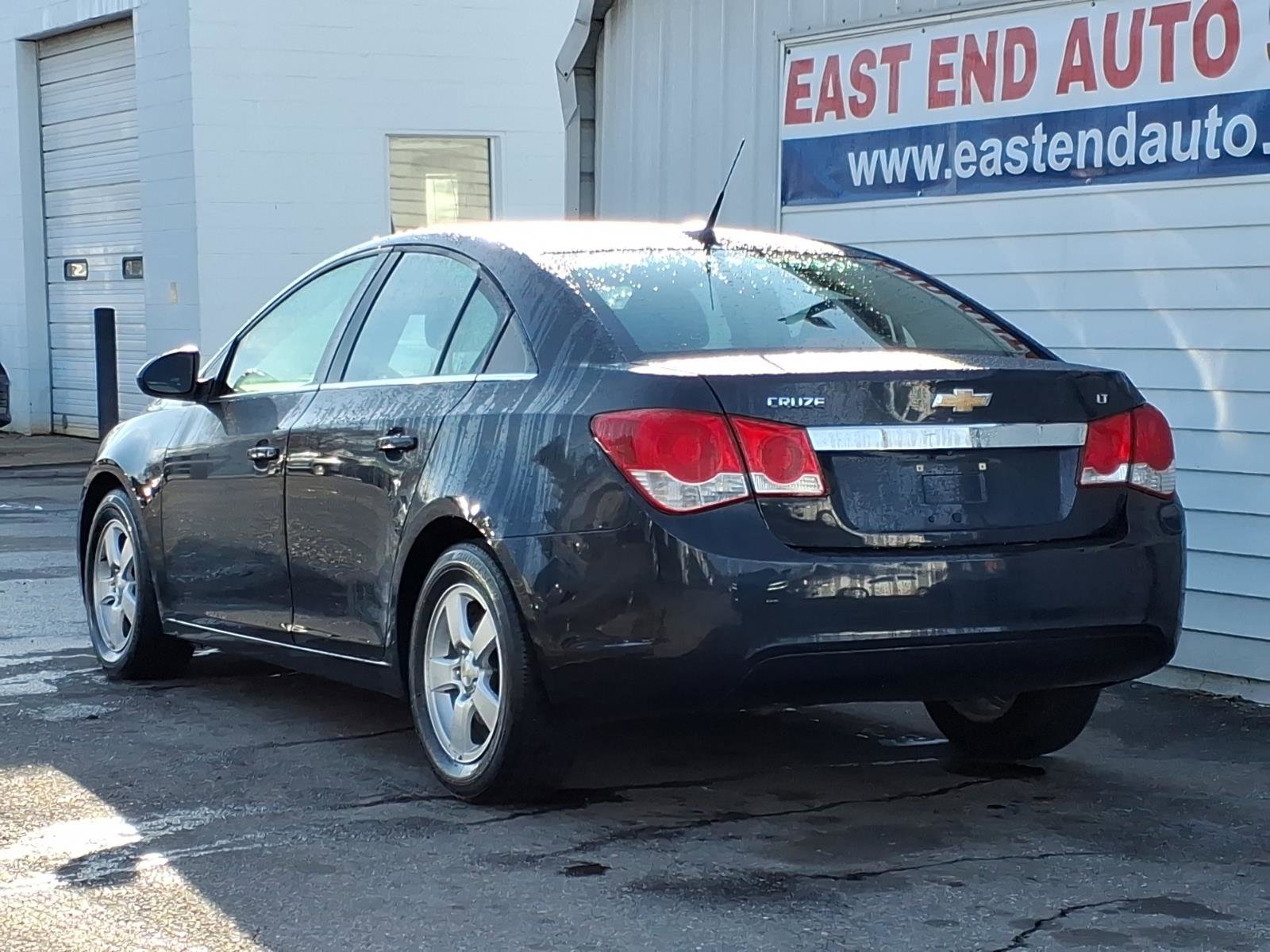 Used 2014 Chevrolet Cruze LT image 3