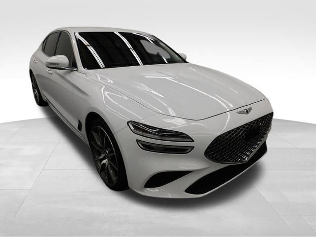 Used 2022 Genesis G70 3.3T image 2
