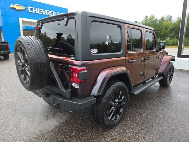Used 2024 Jeep Wrangler Unlimited Sahara w/ Technology Group AWD/4WD image 29