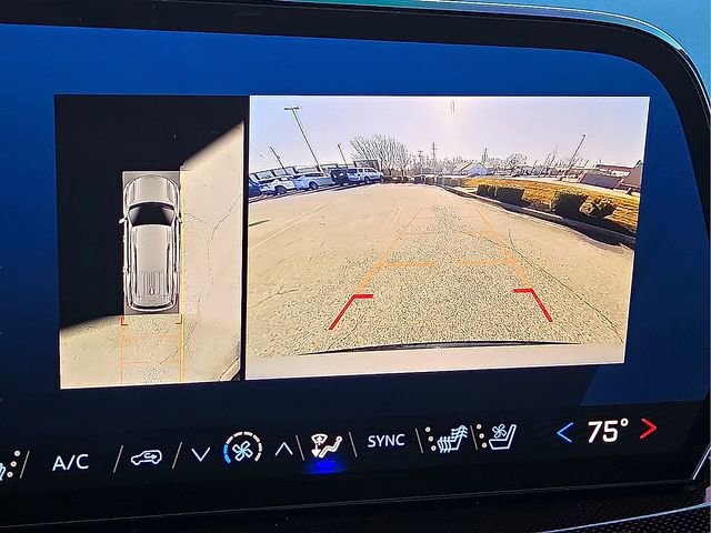 Used 2024 Chevrolet Traverse RS w/ LPO, Floor Liner Package image 19