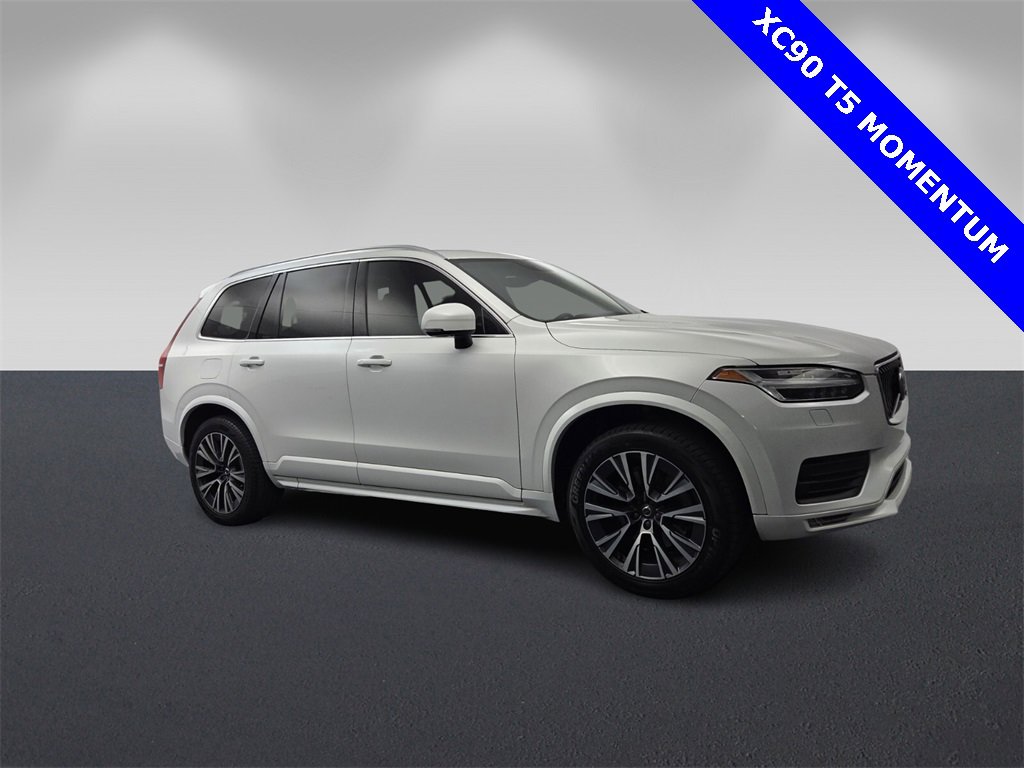 Used 2022 Volvo XC90 T5 Momentum w/ Advanced Package