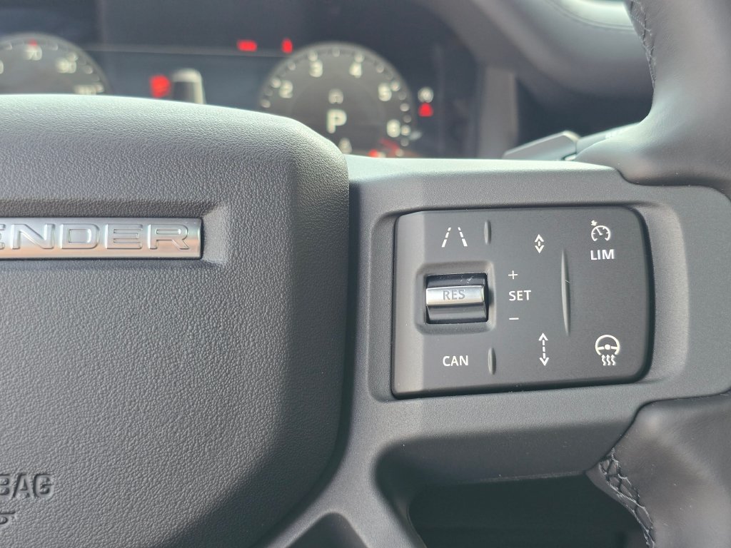 New 2026 Land Rover Defender 130 X-Dynamic SE AWD/4WD image 18