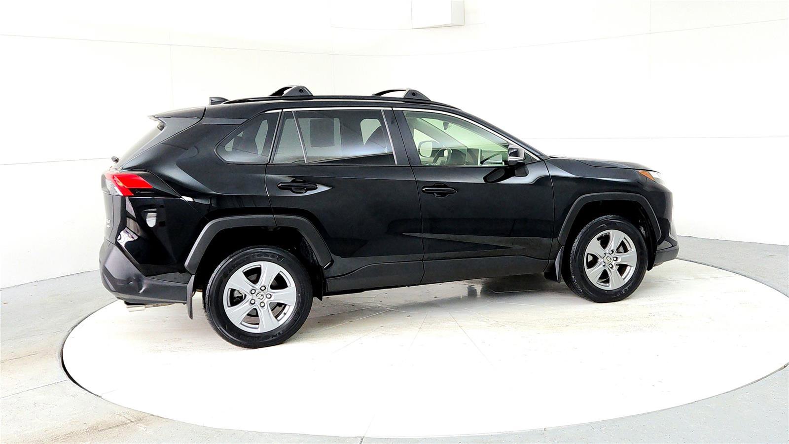 Certified 2023 Toyota RAV4 XLE w/ Convenience Package image 6