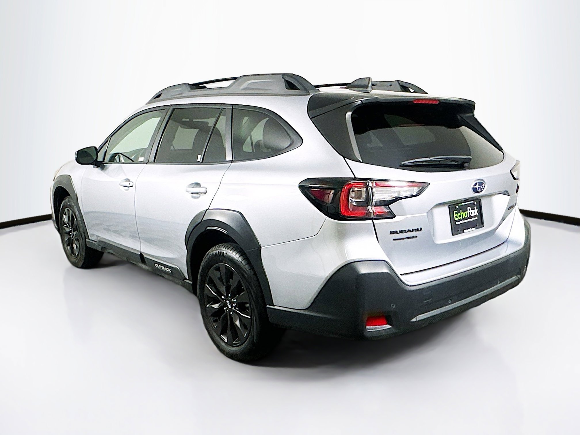 Used 2025 Subaru Outback Onyx Edition AWD/4WD image 5