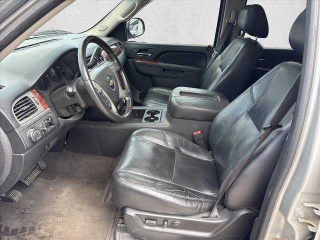Used 2011 Chevrolet Tahoe LTZ RWD image 10