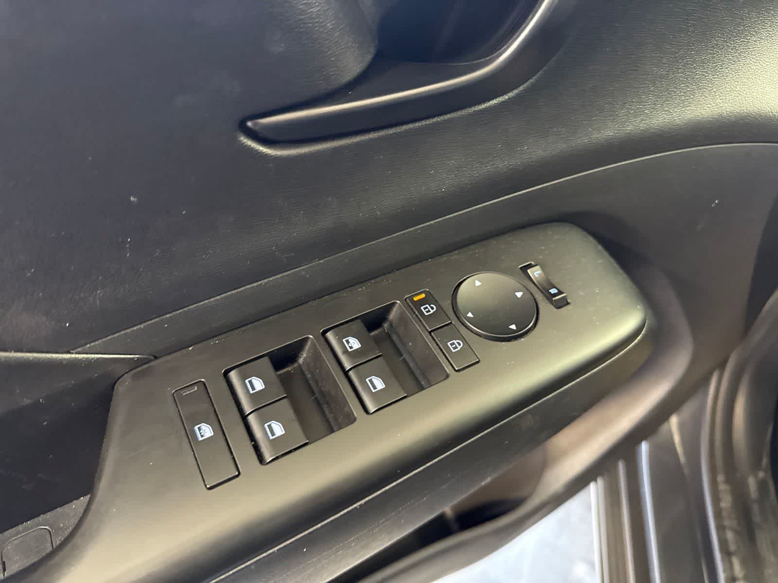 Certified 2024 Hyundai Kona SEL FWD image 17