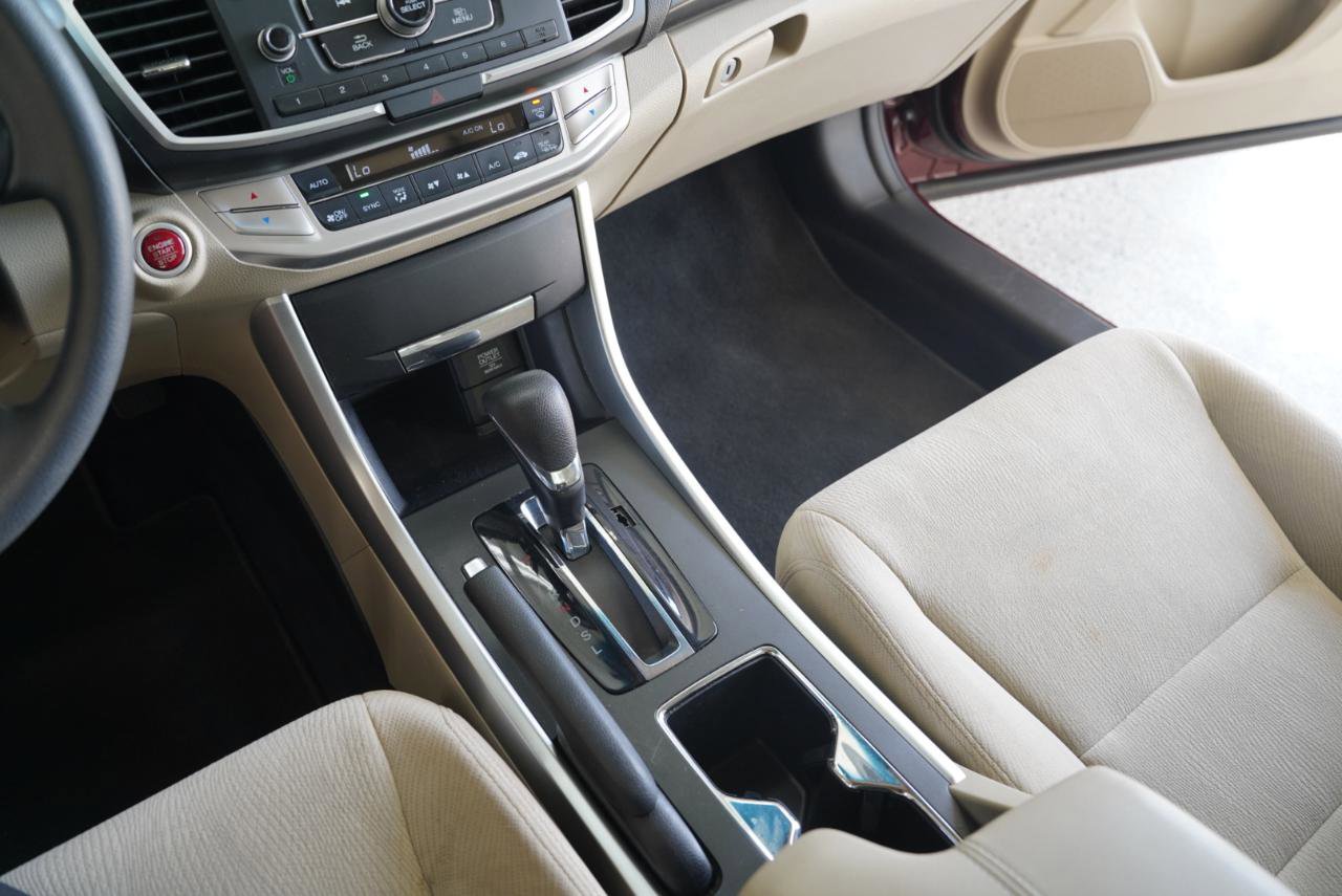 Used 2013 Honda Accord EX image 22
