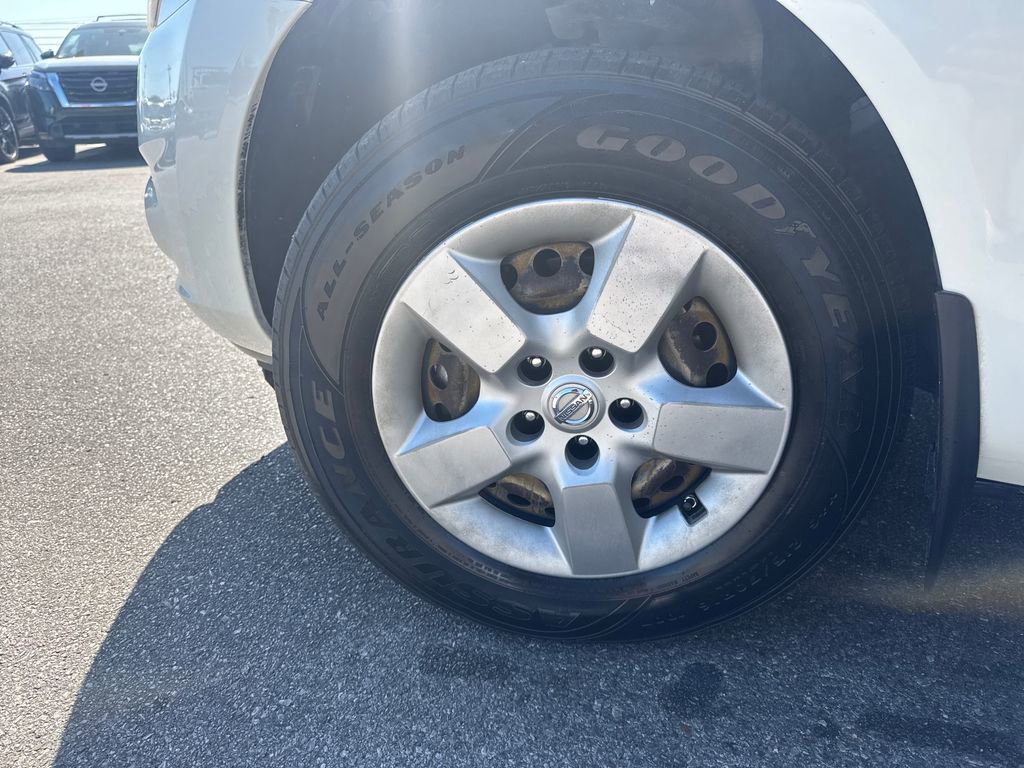 Used 2014 Nissan Rogue S w/ Convenience Package image 28