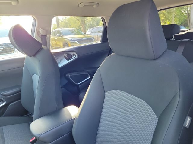 Used 2020 Kia Soul LX FWD image 19