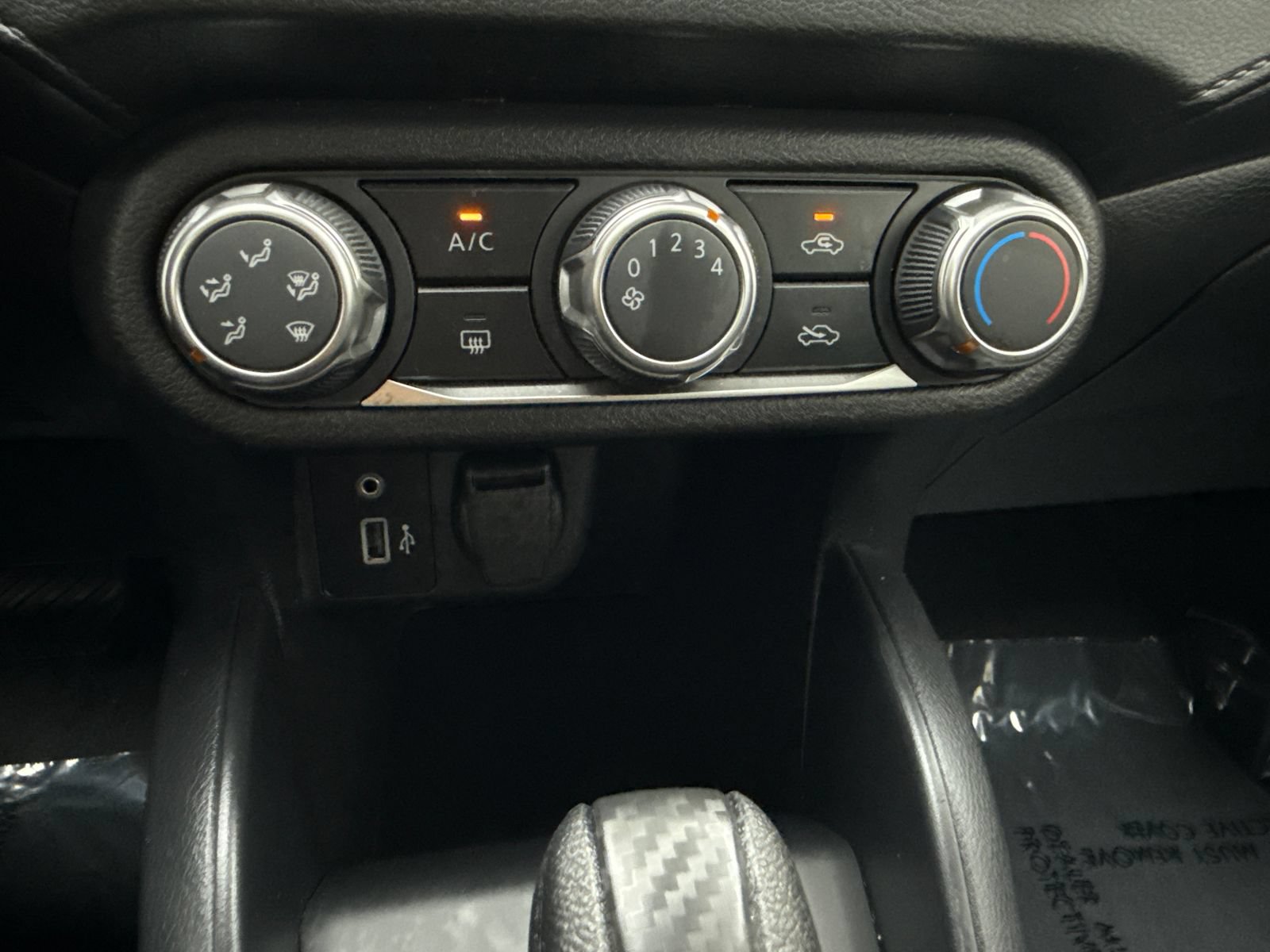 Used 2025 Nissan Versa S w/ Trunk Package FWD image 28