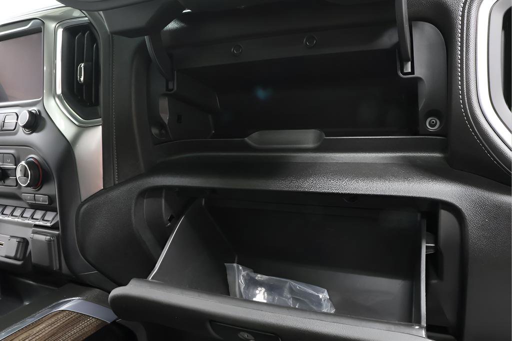 Used 2020 Chevrolet Silverado 1500 LT Trail Boss w/ Midnight Edition AWD/4WD image 29