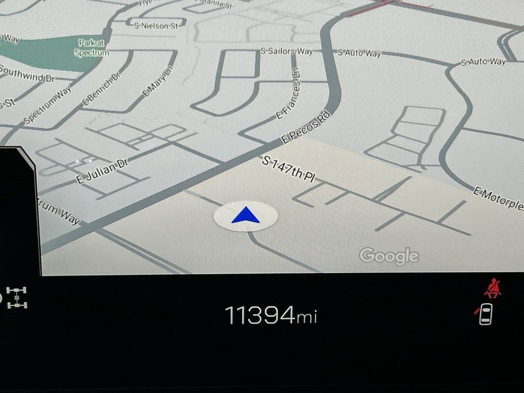 Used 2025 GMC Yukon Elevation image 12