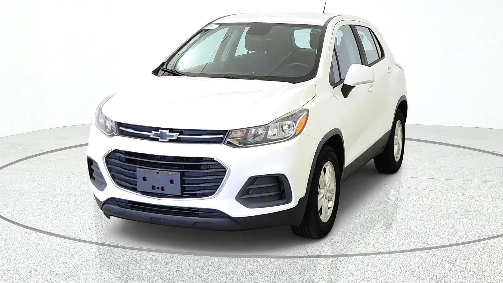 Used 2020 Chevrolet Trax LS FWD image 3