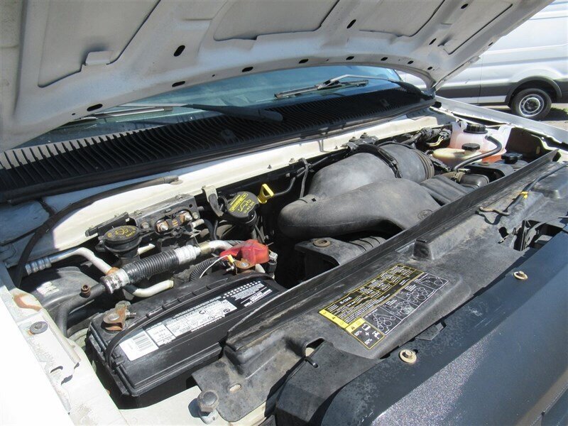 Used 2013 Ford E-150 and Econoline 150 RWD image 23