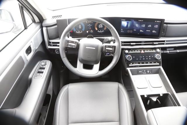 Used 2025 Hyundai Santa Fe SEL image 18