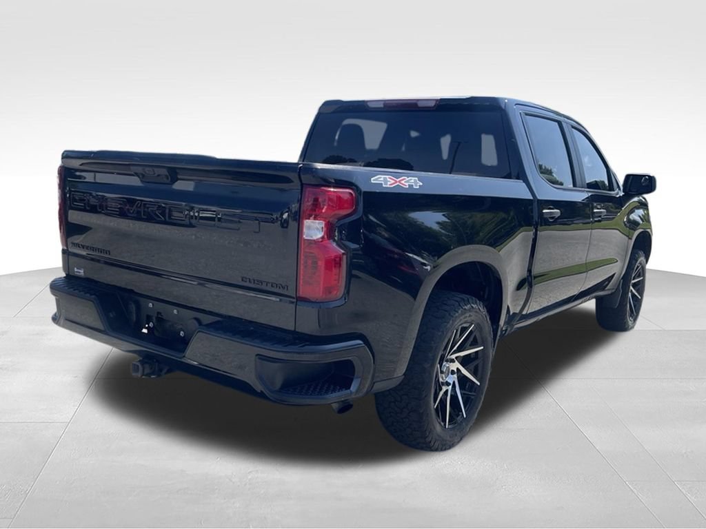 Used 2023 Chevrolet Silverado 1500 Custom AWD/4WD image 4