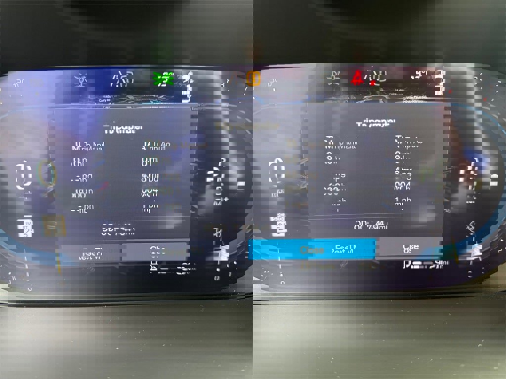 New 2025 Volvo XC90 B6 Ultra w/ Protection Package image 25