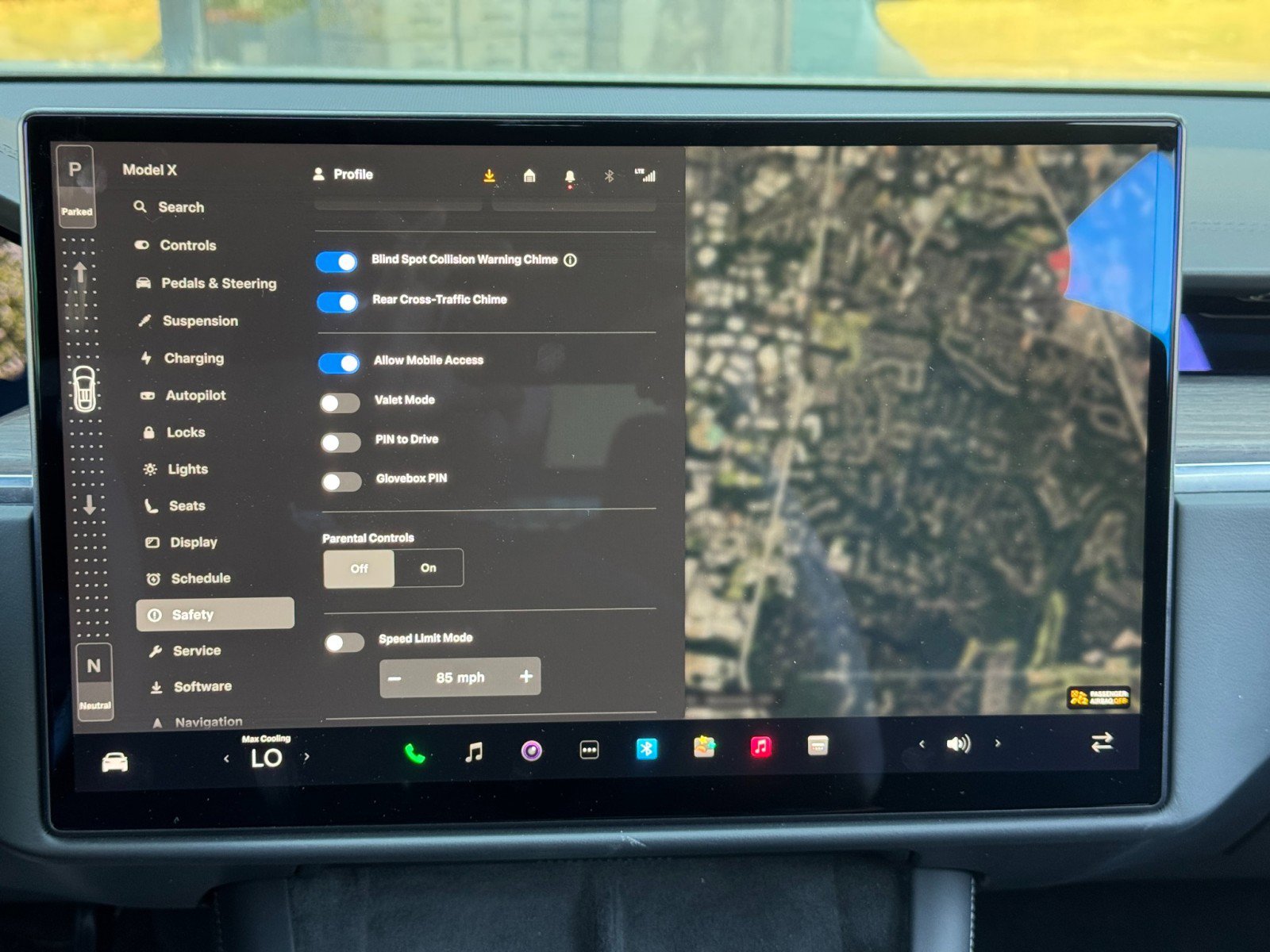 Used 2023 Tesla Model X image 29