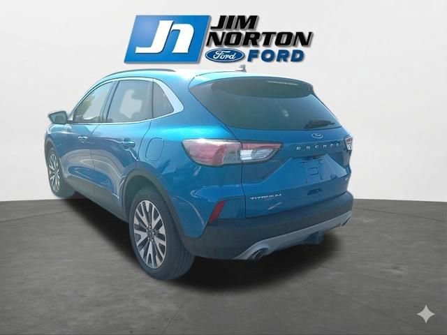 Used 2020 Ford Escape Titanium image 7