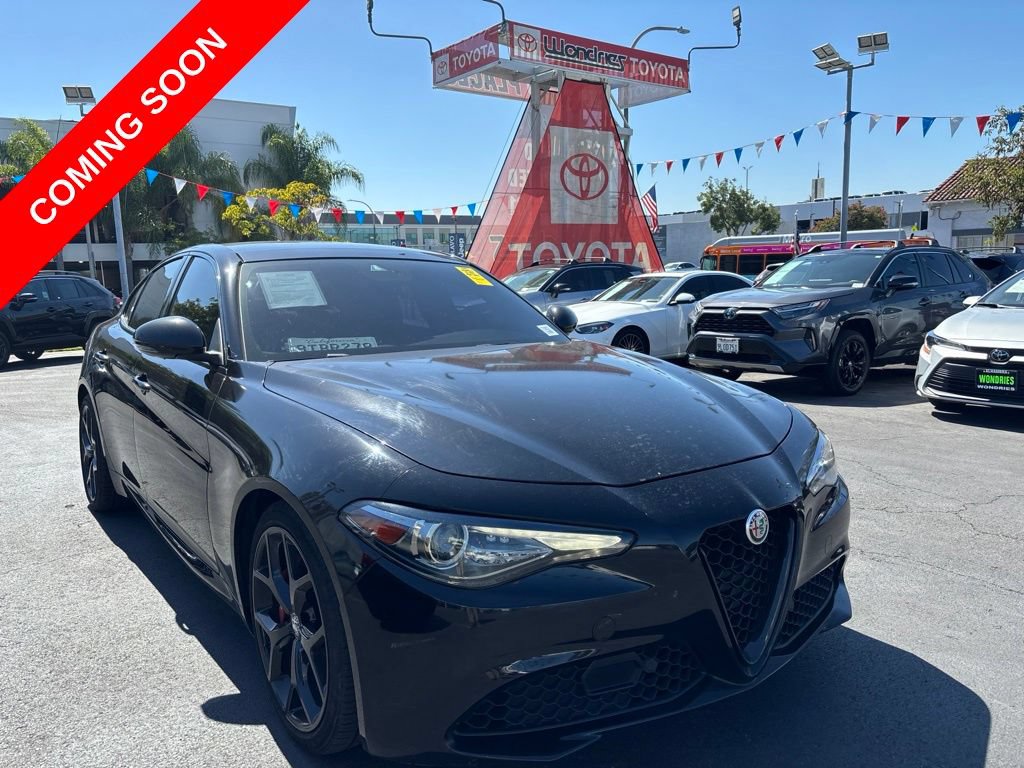 Used 2020 Alfa Romeo Giulia w/ Nero Edizione RWD image 2