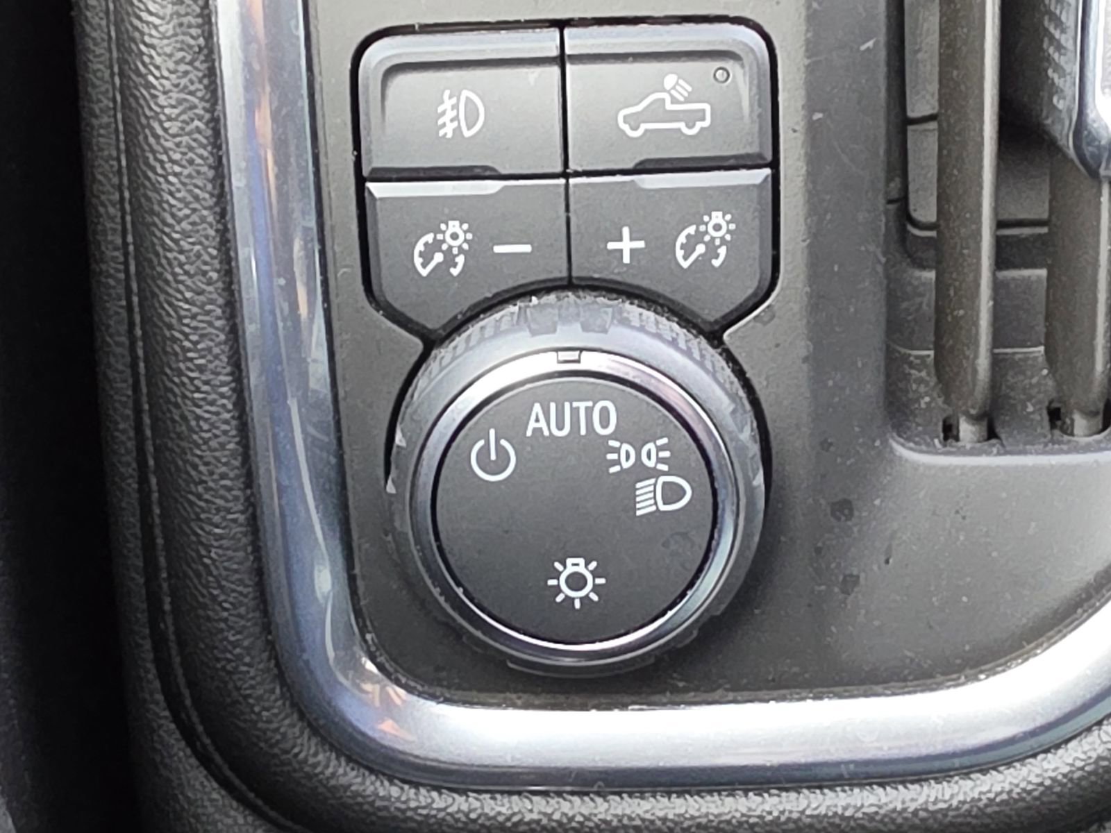 Used 2019 Chevrolet Silverado 1500 RST w/ All-Star Edition image 16