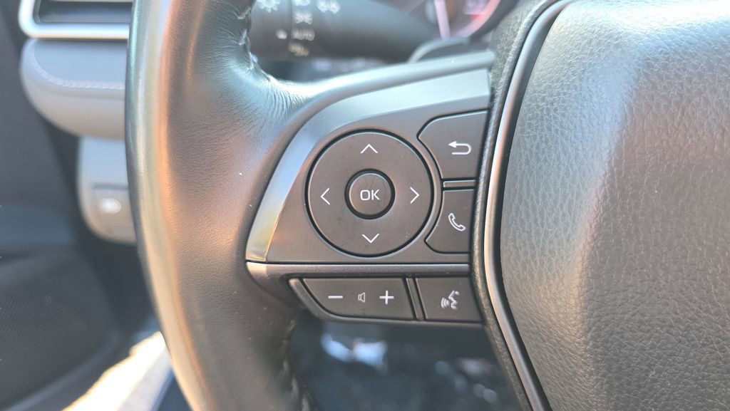 Used 2024 Toyota Camry SE image 33