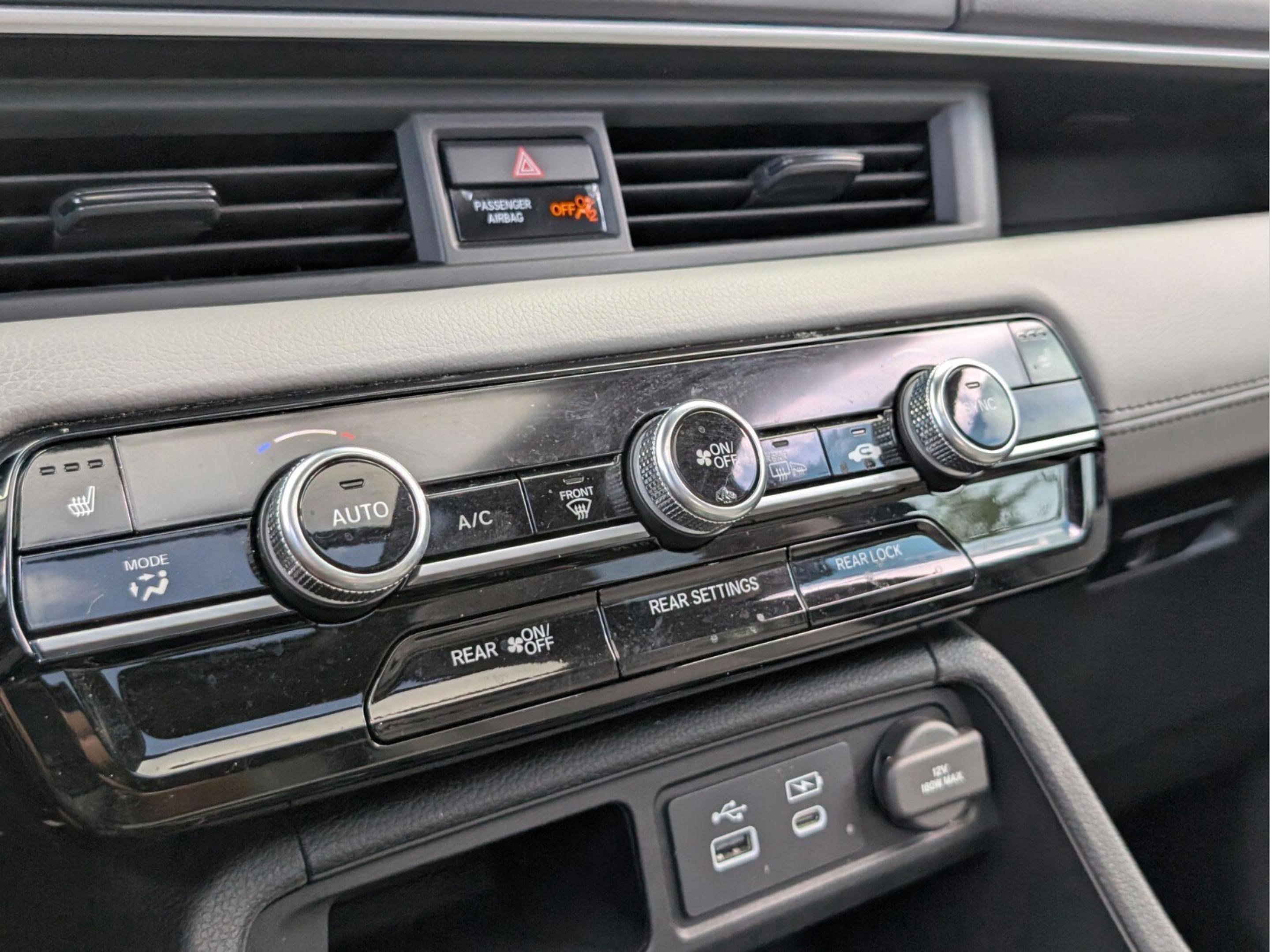 Used 2023 Honda Pilot Touring image 38
