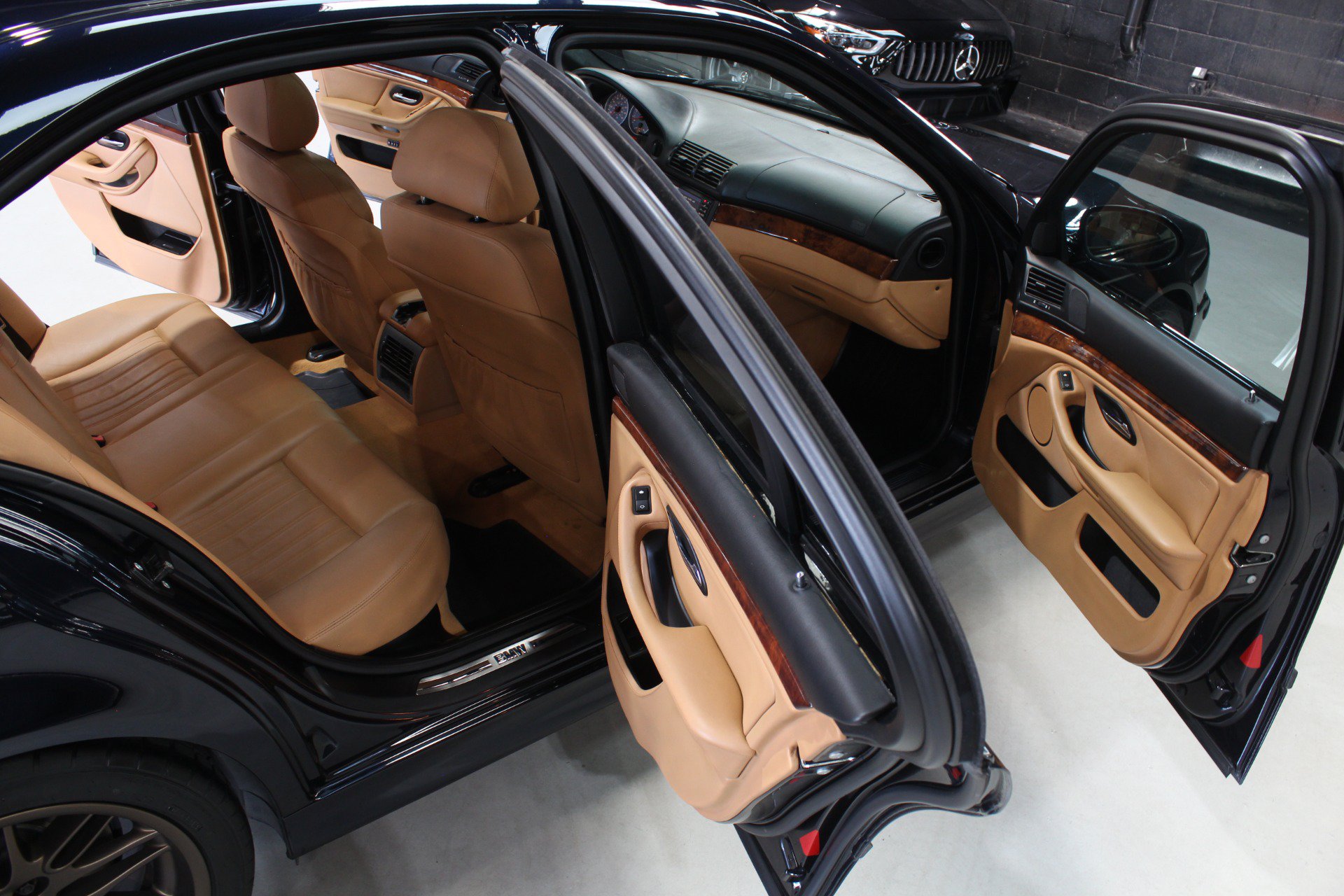 Used 2002 BMW M5 RWD image 31
