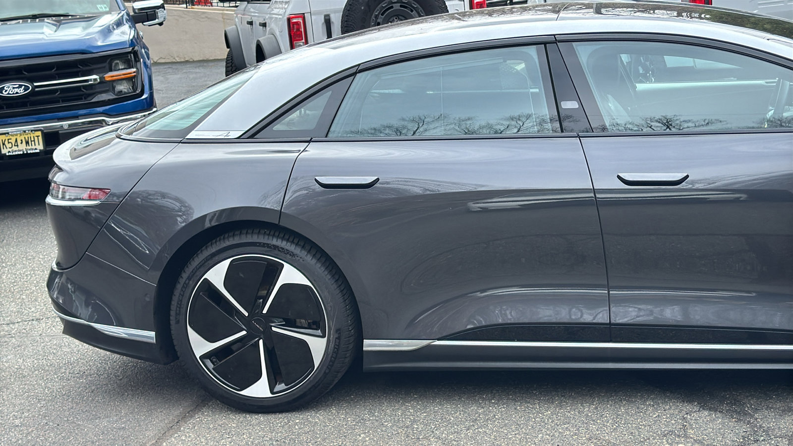 Used 2023 Lucid Air Grand Touring image 11